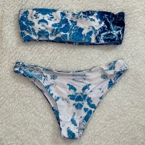 Waves / tie dye bandeau bikini set